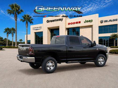 Diamond Black Crystal Pearlcoat 2026 RAM 2500 Tradesman Crew Cab 4x4 6'4' Box