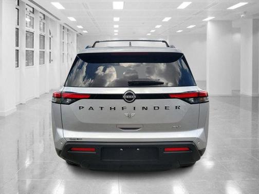2022 Nissan Pathfinder SV 2WD
