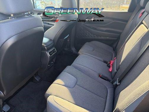 2022 Hyundai SANTA FE SE