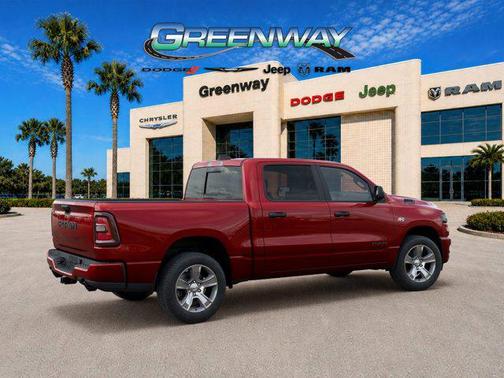 Molten Red Pearlcoat 2026 RAM 1500 Express