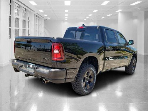 2025 RAM 1500 Warlock Crew Cab 4x4 5'7' Box