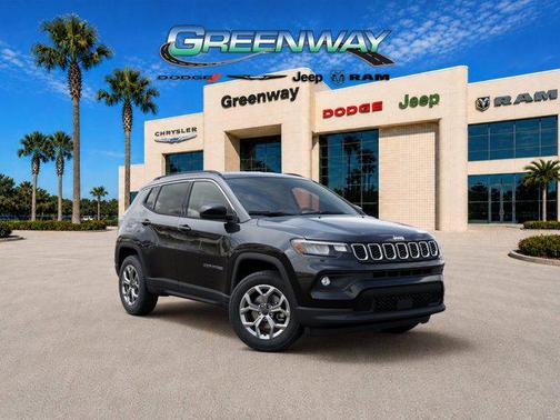 Diamond Black Crystal Pearlcoat 2026 Jeep Compass Latitude