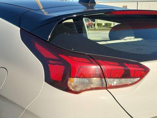 2019 Hyundai Veloster Base