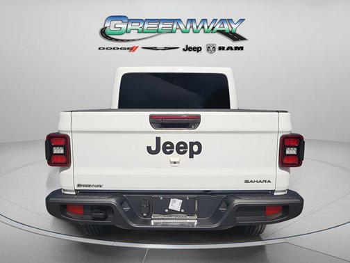 2026 Jeep Gladiator Sahara 4x4