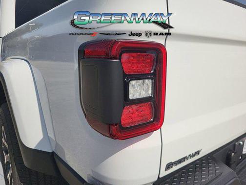 2026 Jeep Gladiator Sahara 4x4