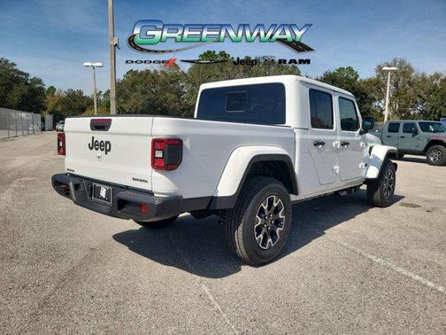 2026 Jeep Gladiator Sahara 4x4