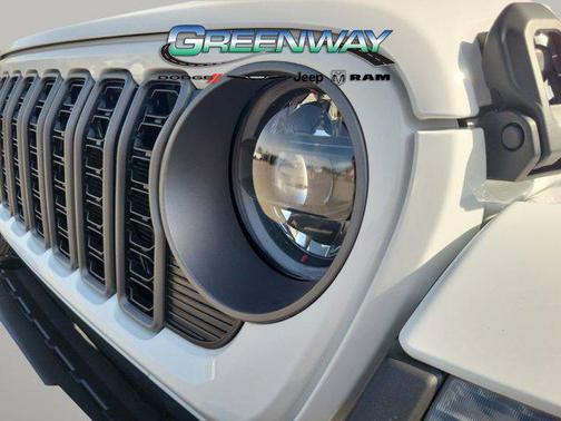 2026 Jeep Gladiator Sahara 4x4