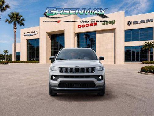Silver Zynith Metallic Clearcoat 2026 Jeep Compass Latitude