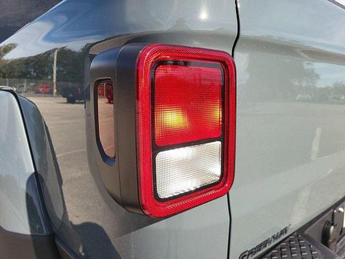 2025 Jeep Gladiator Nighthawk