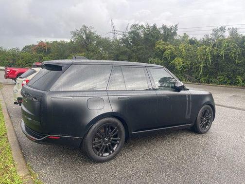 2023 Land Rover Range Rover P530 SE