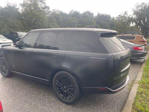2023 Land Rover Range Rover P530 SE