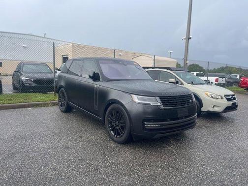 2023 Land Rover Range Rover P530 SE