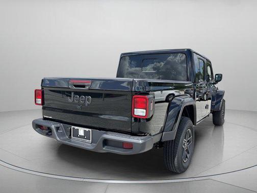 2025 Jeep Gladiator Sport S