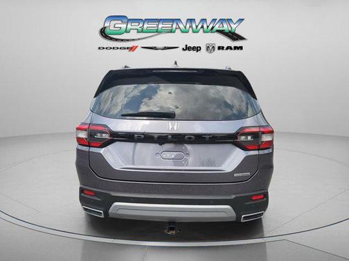 Gray 2025 Honda Pilot Touring 8-Passenger