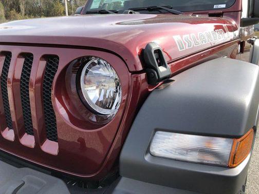 2021 Jeep Wrangler Unlimited Islander 4x4