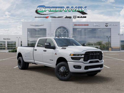 Bright White Clearcoat 2026 RAM 3500 Big Horn Crew Cab 4x4 8' Box
