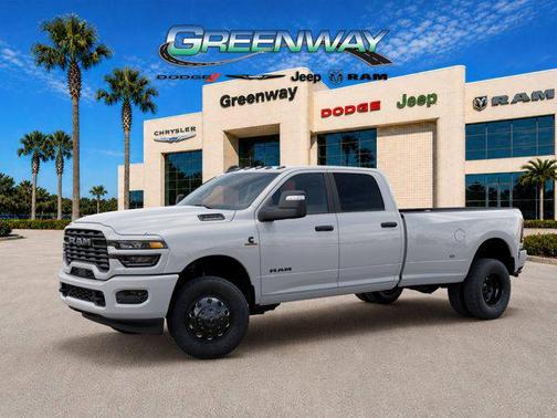 Bright White Clearcoat 2026 RAM 3500 Big Horn Crew Cab 4x4 8' Box