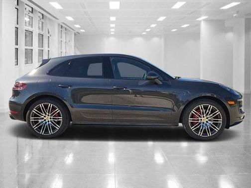 2017 Porsche Macan GTS