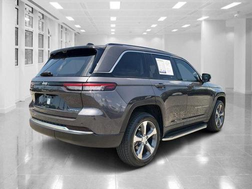 2023 Jeep Grand Cherokee Limited X