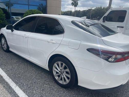 2022 Toyota Camry LE