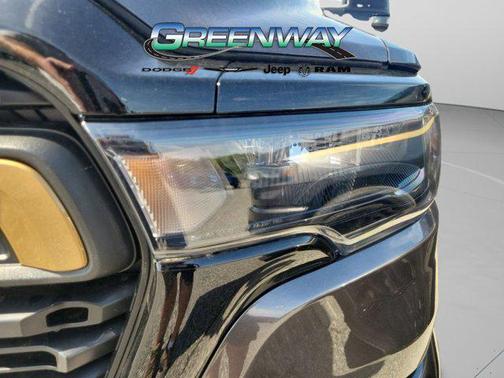 Granite Crystal Metallic Clearcoat 2026 RAM 1500 Big Horn/Lone Star