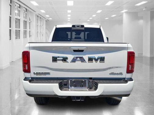 2025 RAM 2500 Laramie Crew Cab 4x4 6'4' Box