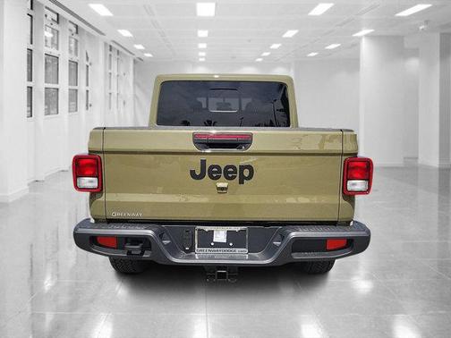 2025 Jeep Gladiator Nighthawk