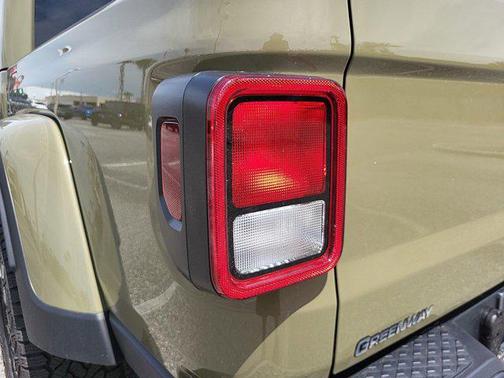 2025 Jeep Gladiator Nighthawk