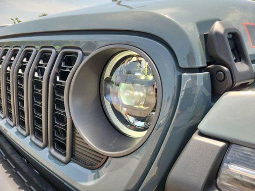 2025 Jeep Gladiator Mojave