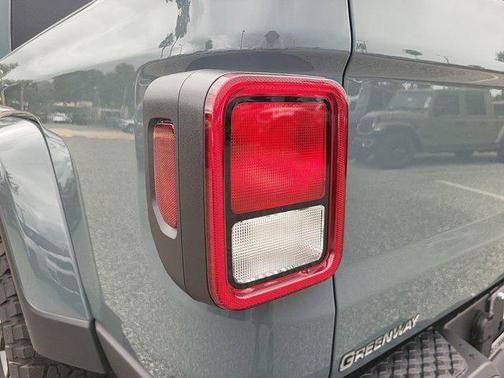 2025 Jeep Gladiator High Tide