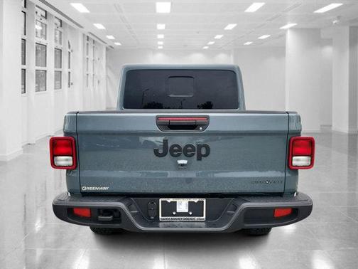 2025 Jeep Gladiator High Tide