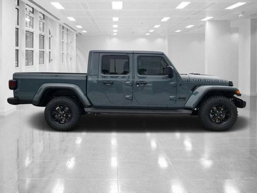 2025 Jeep Gladiator High Tide