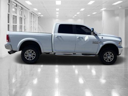 2018 RAM 2500 Laramie Crew Cab 4x4 6'4' Box