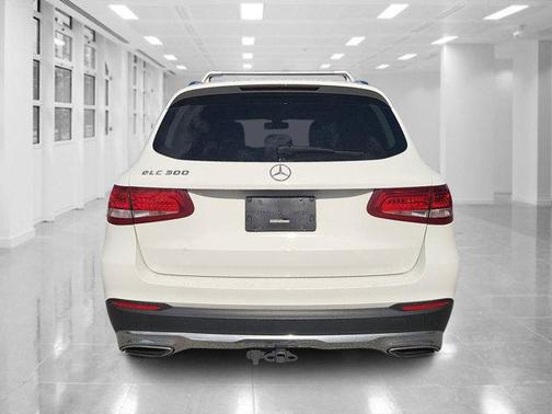 2016 Mercedes-Benz GLC 300 Base