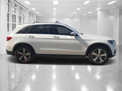2016 Mercedes-Benz GLC 300 Base