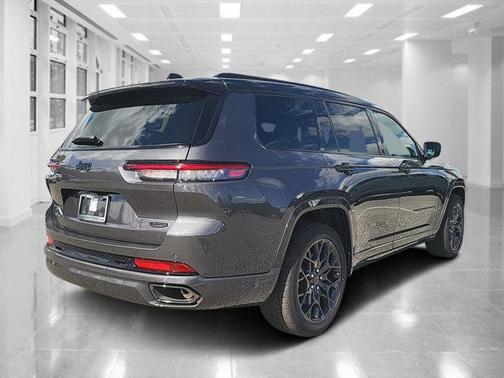 2025 Jeep Grand Cherokee L Summit Reserve