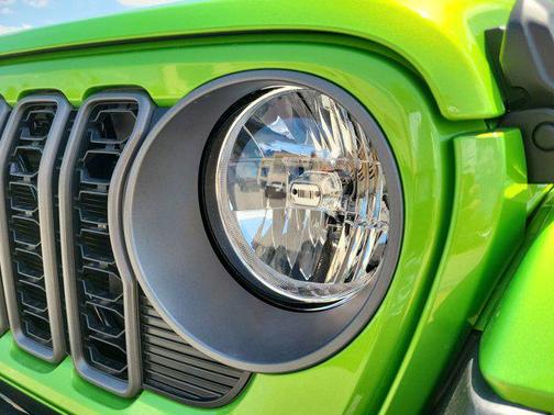 2025 Jeep Gladiator Nighthawk