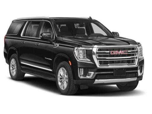Summit White 2022 GMC Yukon XL 4WD AT4