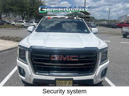 Summit White 2022 GMC Yukon XL 4WD AT4