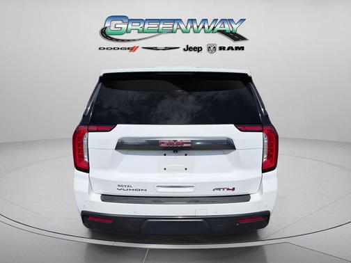 Summit White 2022 GMC Yukon XL 4WD AT4