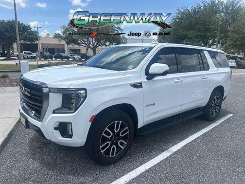 Summit White 2022 GMC Yukon XL 4WD AT4