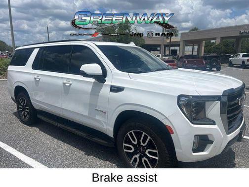 Summit White 2022 GMC Yukon XL 4WD AT4