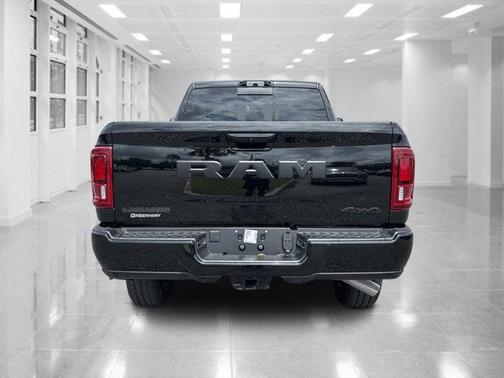 2025 RAM 2500 Laramie Crew Cab 4x4 6'4' Box