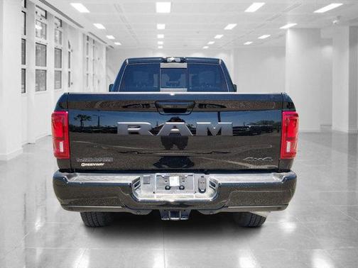 2025 RAM 2500 Laramie Crew Cab 4x4 6'4' Box