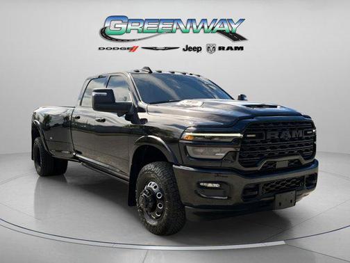 2025 RAM 3500 Limited Crew Cab 4x4 8' Box