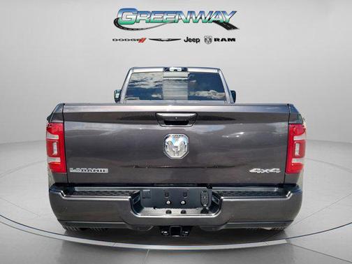 2024 RAM 3500 Laramie Crew Cab 4x4 8' Box