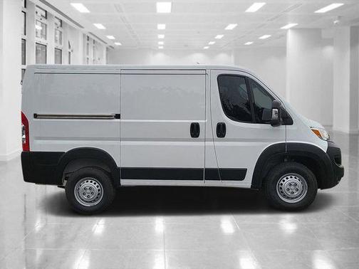 2025 RAM ProMaster 1500 Low Roof