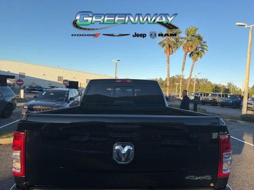 2024 RAM 2500 Tradesman Crew Cab 4x4 6'4' Box