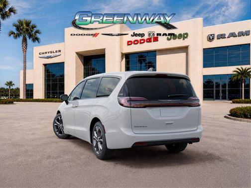 Bright White Clearcoat 2026 Chrysler Pacifica L