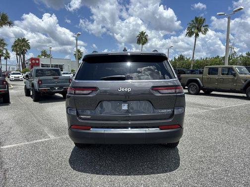 2025 Jeep Grand Cherokee L Laredo